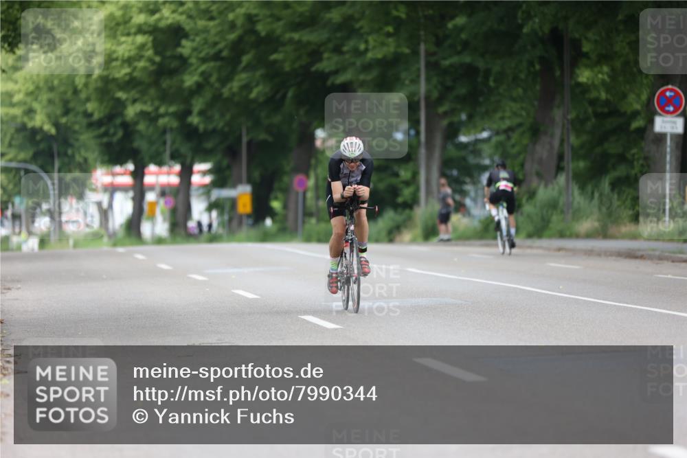 15.06.2025 - 7 Türme Triathlon Yannick Fuchs http://msf.ph/oto/7990344 15.06.2025 11:53:09 Radfahren 270, 305, 325 meine-sportfotos.de