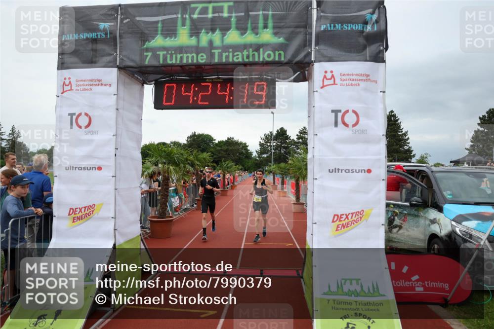 15.06.2025 - 7 Türme Triathlon Michael Strokosch http://msf.ph/oto/7990379 15.06.2025 14:24:19 Ziel 436, 664, 822, 1012 meine-sportfotos.de