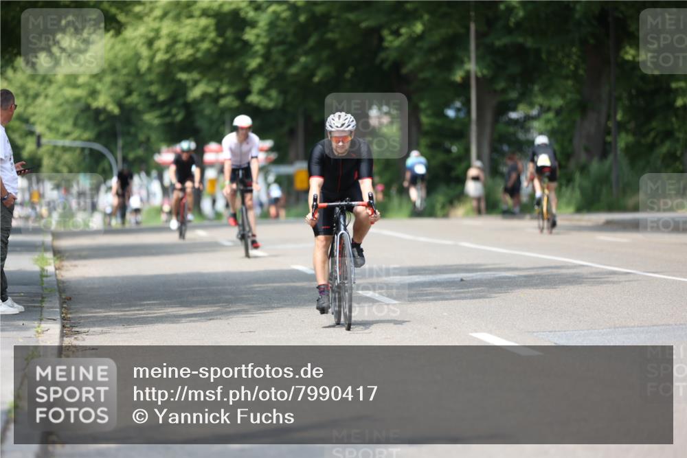 15.06.2025 - 7 Türme Triathlon Yannick Fuchs http://msf.ph/oto/7990417 15.06.2025 13:03:49 Radfahren 218, 250, 409, 457, 619, 1186 meine-sportfotos.de
