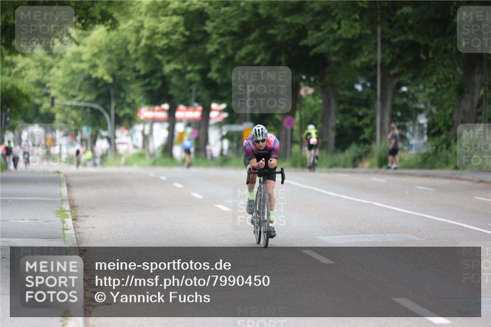 15.06.2025 - 7 Türme Triathlon Yannick Fuchs http://msf.ph/oto/7990450 15.06.2025 11:54:25 Radfahren  meine-sportfotos.de