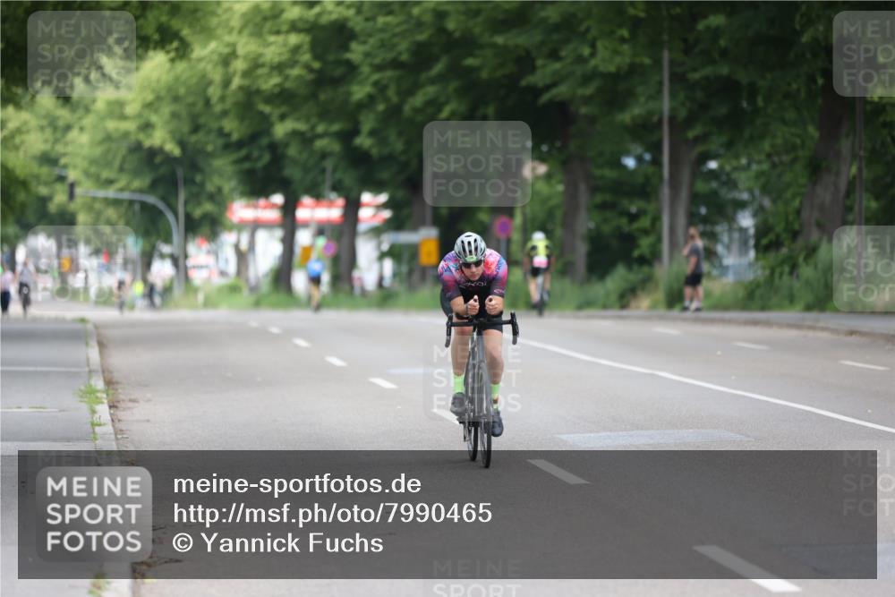 15.06.2025 - 7 Türme Triathlon Yannick Fuchs http://msf.ph/oto/7990465 15.06.2025 11:54:25 Radfahren  meine-sportfotos.de