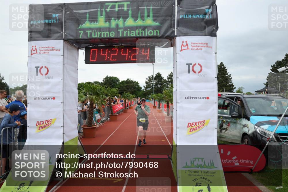 15.06.2025 - 7 Türme Triathlon Michael Strokosch http://msf.ph/oto/7990468 15.06.2025 14:24:24 Ziel 198, 436, 1002, 1012 meine-sportfotos.de