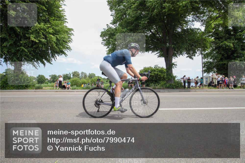 15.06.2025 - 7 Türme Triathlon Yannick Fuchs http://msf.ph/oto/7990474 15.06.2025 13:14:18 Radfahren 220, 420, 487, 581, 660, 735, 921, 929, 1110 meine-sportfotos.de