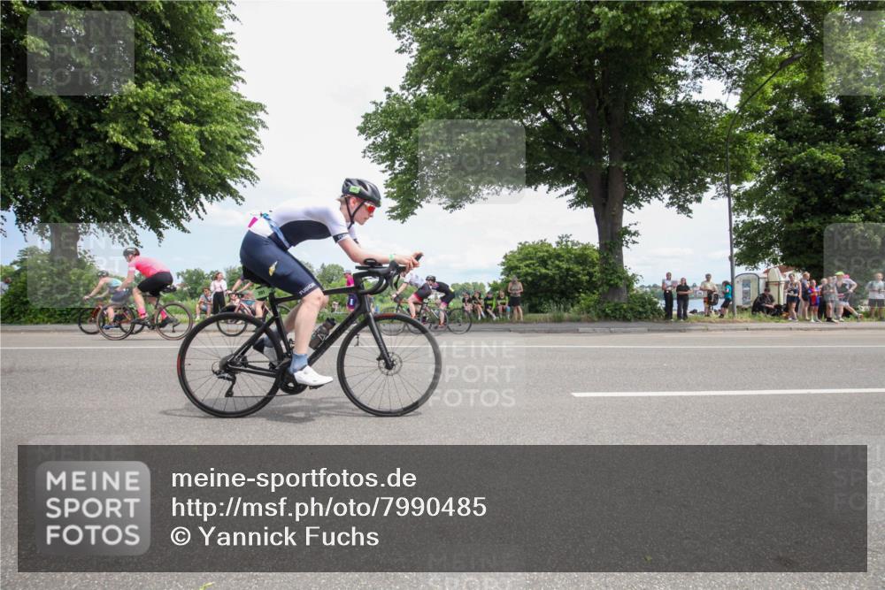 15.06.2025 - 7 Türme Triathlon Yannick Fuchs http://msf.ph/oto/7990485 15.06.2025 13:14:28 Radfahren 201, 220, 420, 735, 897, 918, 929, 1159 meine-sportfotos.de