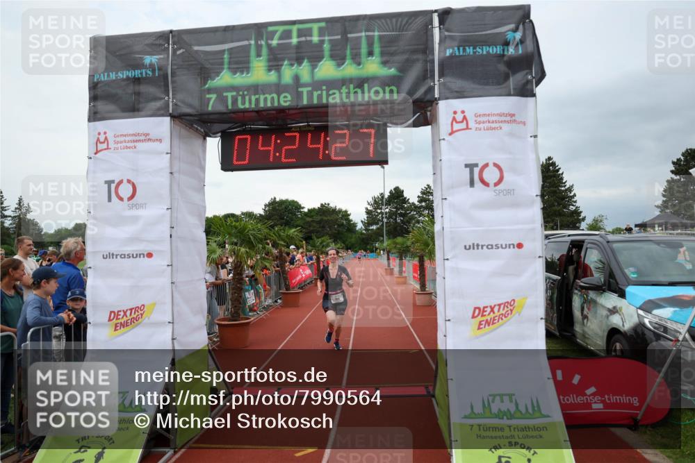 15.06.2025 - 7 Türme Triathlon Michael Strokosch http://msf.ph/oto/7990564 15.06.2025 14:24:26 Ziel 198, 436, 1002, 1012 meine-sportfotos.de