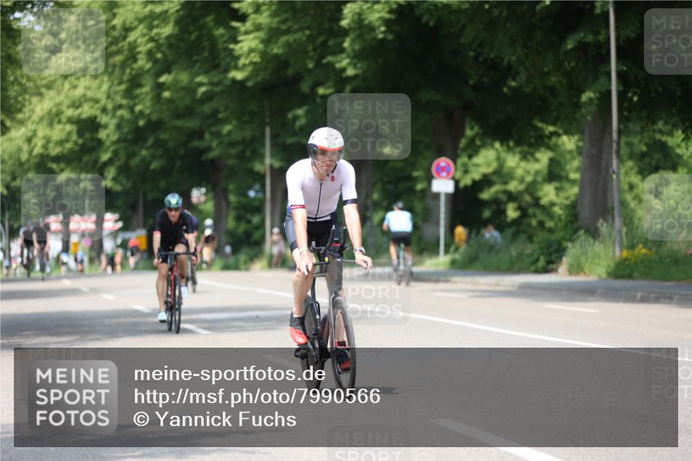 15.06.2025 - 7 Türme Triathlon Yannick Fuchs http://msf.ph/oto/7990566 15.06.2025 13:03:52 Radfahren 250, 303, 409, 432, 457, 1127, 1186 meine-sportfotos.de