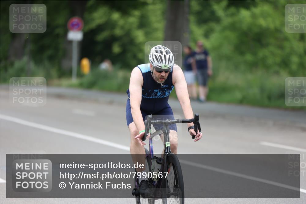 15.06.2025 - 7 Türme Triathlon Yannick Fuchs http://msf.ph/oto/7990567 15.06.2025 11:54:40 Radfahren  meine-sportfotos.de