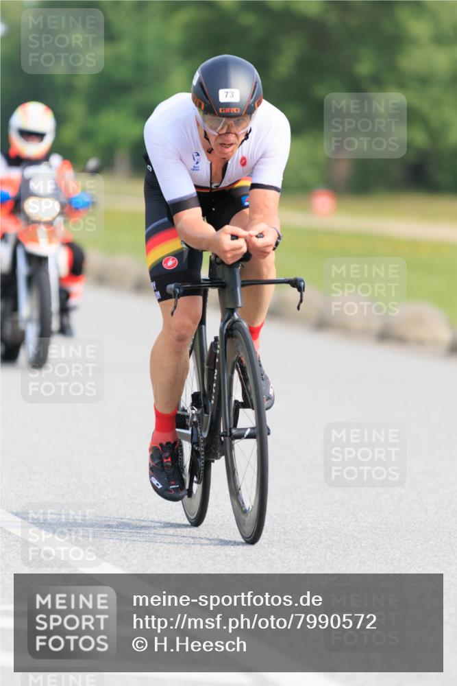 15.06.2025 - 27. Vierlanden-Triathlon H.Heesch http://msf.ph/oto/7990572 15.06.2025 09:48:45 Radfahren 49, 73, 94, 247 meine-sportfotos.de