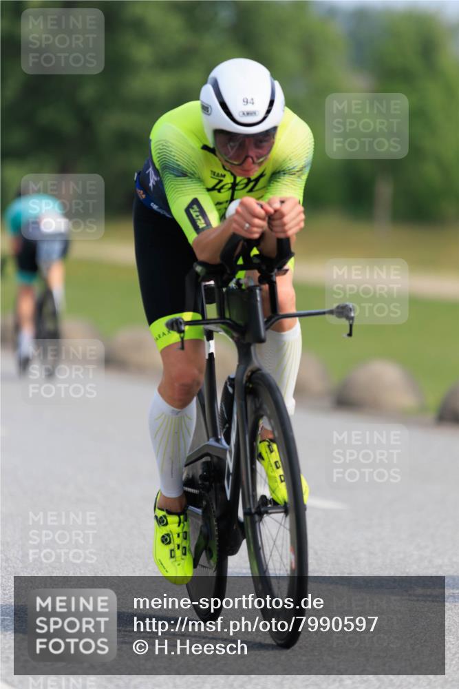 15.06.2025 - 27. Vierlanden-Triathlon H.Heesch http://msf.ph/oto/7990597 15.06.2025 09:48:46 Radfahren 49, 73, 94 meine-sportfotos.de