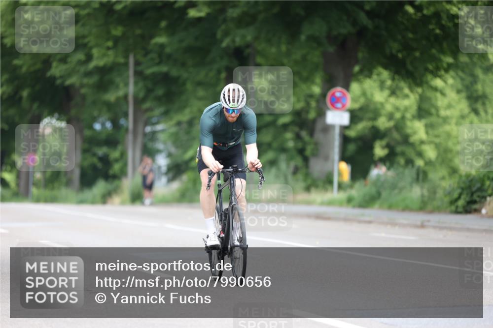 15.06.2025 - 7 Türme Triathlon Yannick Fuchs http://msf.ph/oto/7990656 15.06.2025 11:54:51 Radfahren 305 meine-sportfotos.de
