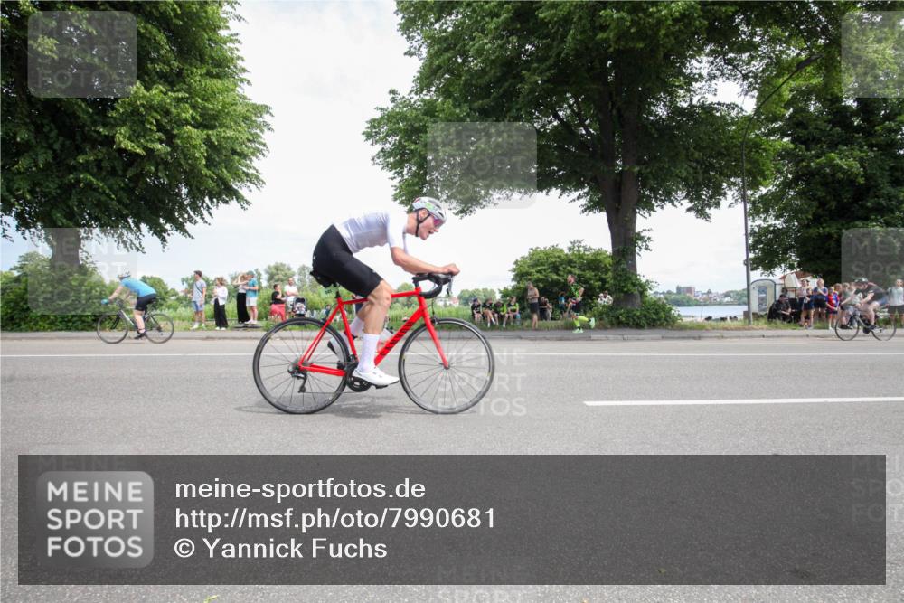 15.06.2025 - 7 Türme Triathlon Yannick Fuchs http://msf.ph/oto/7990681 15.06.2025 13:17:18 Radfahren 397, 541, 756, 819, 823 meine-sportfotos.de