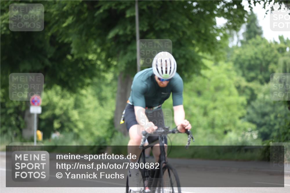 15.06.2025 - 7 Türme Triathlon Yannick Fuchs http://msf.ph/oto/7990682 15.06.2025 11:54:52 Radfahren 305 meine-sportfotos.de