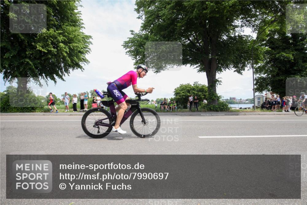 15.06.2025 - 7 Türme Triathlon Yannick Fuchs http://msf.ph/oto/7990697 15.06.2025 13:17:33 Radfahren 489, 543, 574, 590, 666, 764, 800, 850, 894, 909 meine-sportfotos.de