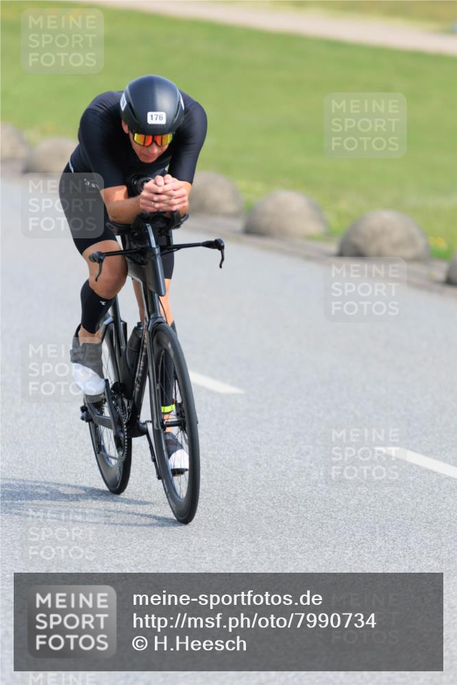 15.06.2025 - 27. Vierlanden-Triathlon H.Heesch http://msf.ph/oto/7990734 15.06.2025 09:51:50 Radfahren 69, 85, 120, 176, 205 meine-sportfotos.de