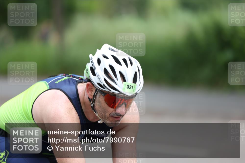15.06.2025 - 7 Türme Triathlon Yannick Fuchs http://msf.ph/oto/7990767 15.06.2025 11:55:10 Radfahren 321 meine-sportfotos.de