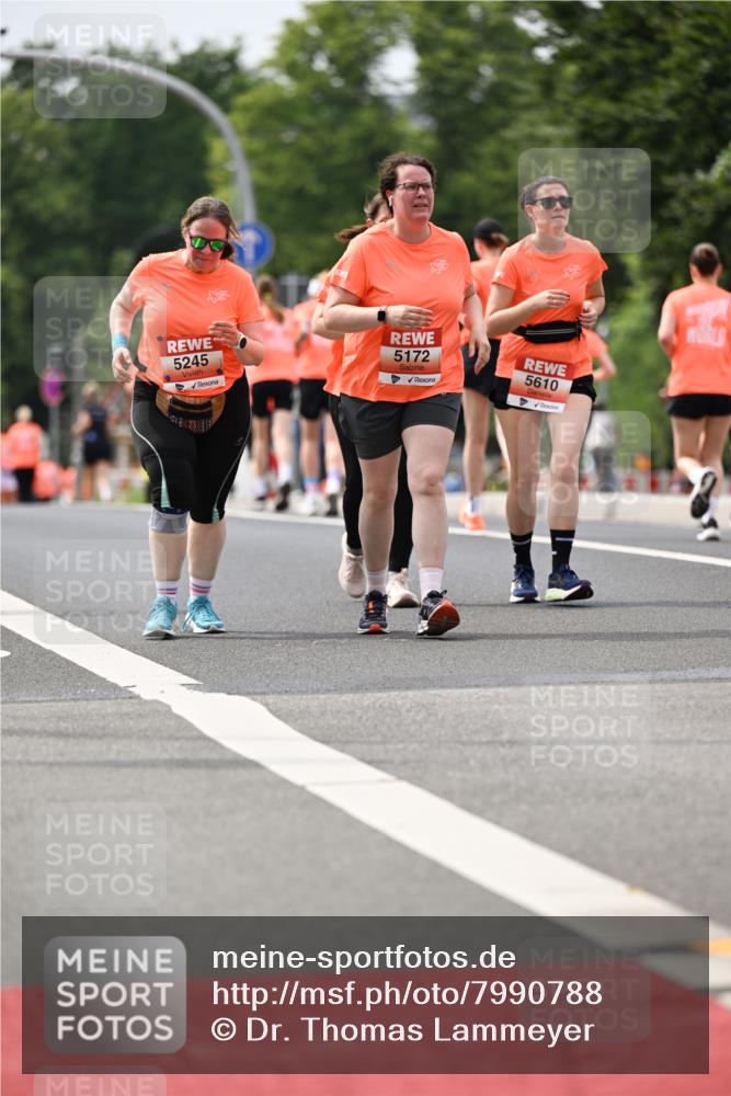 15.06.2025 - REWE Women's Run Dr. Thomas Lammeyer http://msf.ph/oto/7990788 15.06.2025 10:50:03 Laufen 5245, 5172, 5610 meine-sportfotos.de