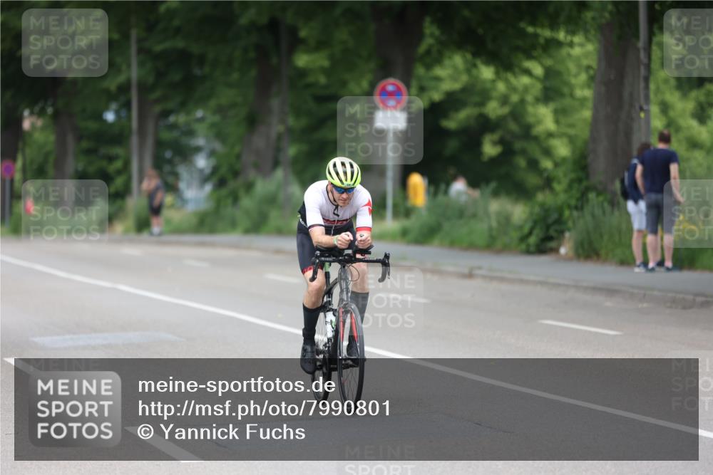 15.06.2025 - 7 Türme Triathlon Yannick Fuchs http://msf.ph/oto/7990801 15.06.2025 11:55:46 Radfahren 320 meine-sportfotos.de
