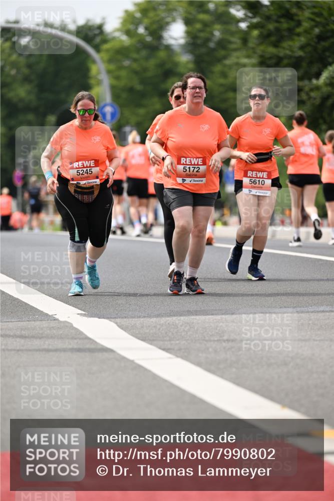 15.06.2025 - REWE Women's Run Dr. Thomas Lammeyer http://msf.ph/oto/7990802 15.06.2025 10:50:04 Laufen 5245, 5172, 5610 meine-sportfotos.de