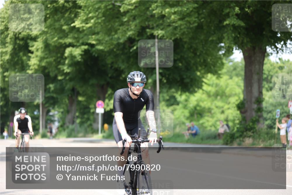 15.06.2025 - 7 Türme Triathlon Yannick Fuchs http://msf.ph/oto/7990820 15.06.2025 13:03:58 Radfahren 303, 364, 432, 1127, 1186 meine-sportfotos.de