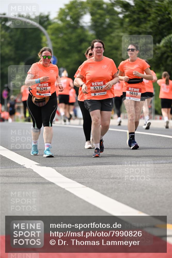 15.06.2025 - REWE Women's Run Dr. Thomas Lammeyer http://msf.ph/oto/7990826 15.06.2025 10:50:04 Laufen 5245, 5172, 5610 meine-sportfotos.de