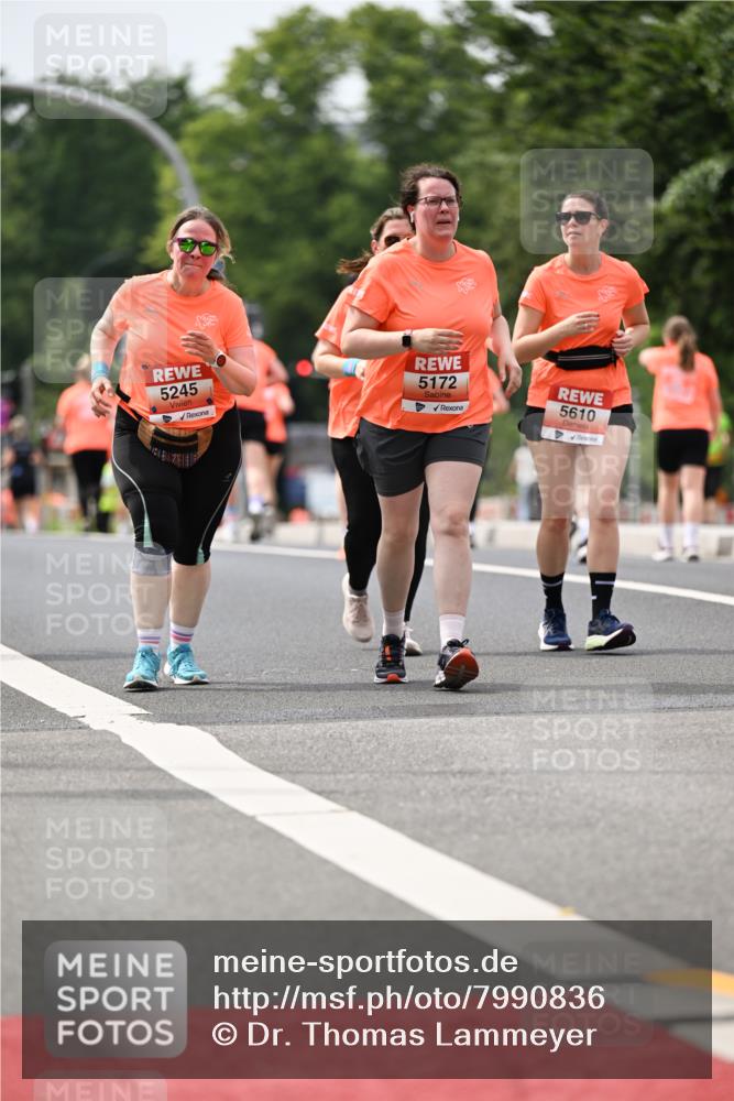 15.06.2025 - REWE Women's Run Dr. Thomas Lammeyer http://msf.ph/oto/7990836 15.06.2025 10:50:04 Laufen 5245, 5172, 5610 meine-sportfotos.de