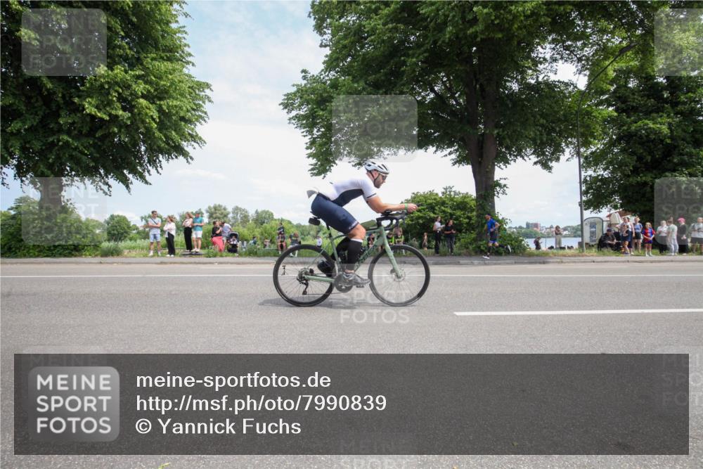 15.06.2025 - 7 Türme Triathlon Yannick Fuchs http://msf.ph/oto/7990839 15.06.2025 13:18:34 Radfahren 336, 651, 1015, 1035, 1194 meine-sportfotos.de
