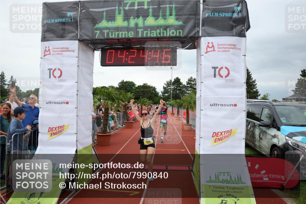 15.06.2025 - 7 Türme Triathlon Michael Strokosch http://msf.ph/oto/7990840 15.06.2025 14:24:46 Ziel 575, 764, 1021, 1046, 1080 meine-sportfotos.de