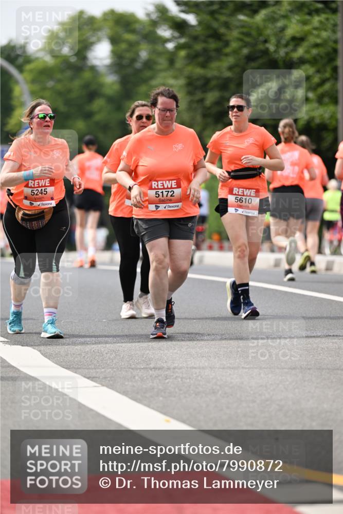 15.06.2025 - REWE Women's Run Dr. Thomas Lammeyer http://msf.ph/oto/7990872 15.06.2025 10:50:05 Laufen 5245, 5172, 5610 meine-sportfotos.de
