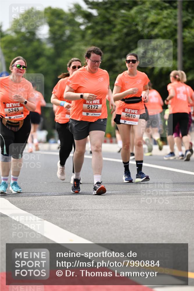 15.06.2025 - REWE Women's Run Dr. Thomas Lammeyer http://msf.ph/oto/7990884 15.06.2025 10:50:05 Laufen 5245, 5172, 5610 meine-sportfotos.de