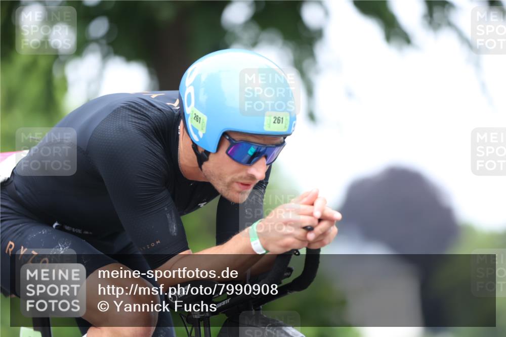 15.06.2025 - 7 Türme Triathlon Yannick Fuchs http://msf.ph/oto/7990908 15.06.2025 11:56:07 Radfahren  meine-sportfotos.de