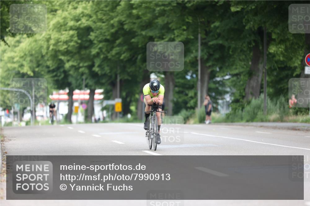 15.06.2025 - 7 Türme Triathlon Yannick Fuchs http://msf.ph/oto/7990913 15.06.2025 11:56:16 Radfahren 207 meine-sportfotos.de