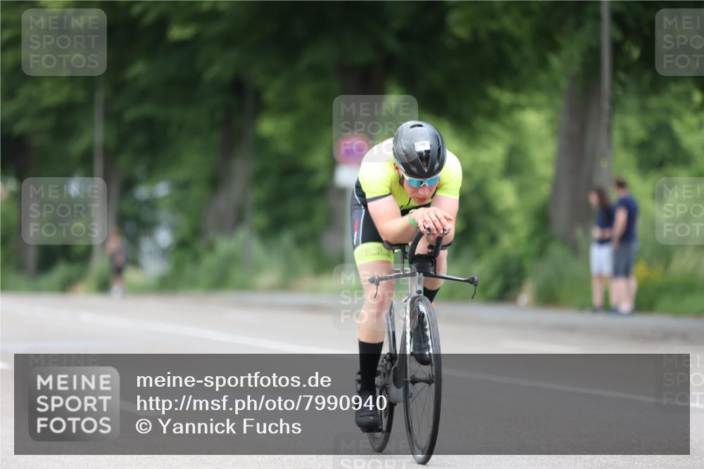 15.06.2025 - 7 Türme Triathlon Yannick Fuchs http://msf.ph/oto/7990940 15.06.2025 11:56:17 Radfahren 207 meine-sportfotos.de