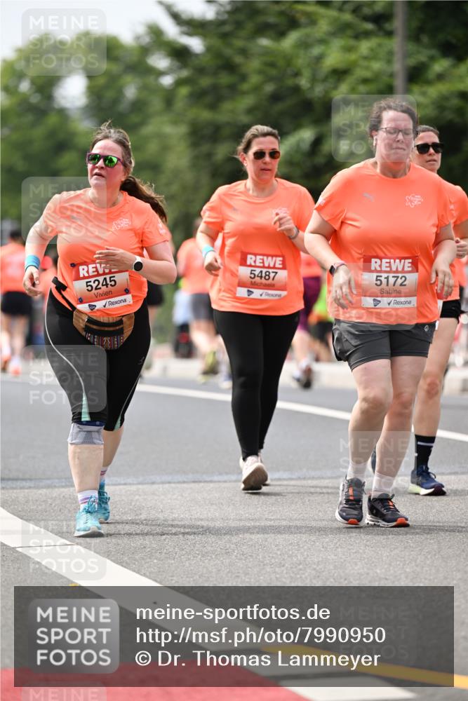 15.06.2025 - REWE Women's Run Dr. Thomas Lammeyer http://msf.ph/oto/7990950 15.06.2025 10:50:07 Laufen 5245, 5487, 5172 meine-sportfotos.de