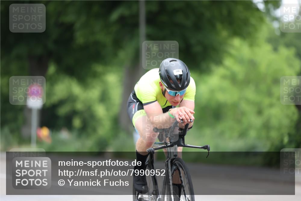 15.06.2025 - 7 Türme Triathlon Yannick Fuchs http://msf.ph/oto/7990952 15.06.2025 11:56:17 Radfahren 207 meine-sportfotos.de