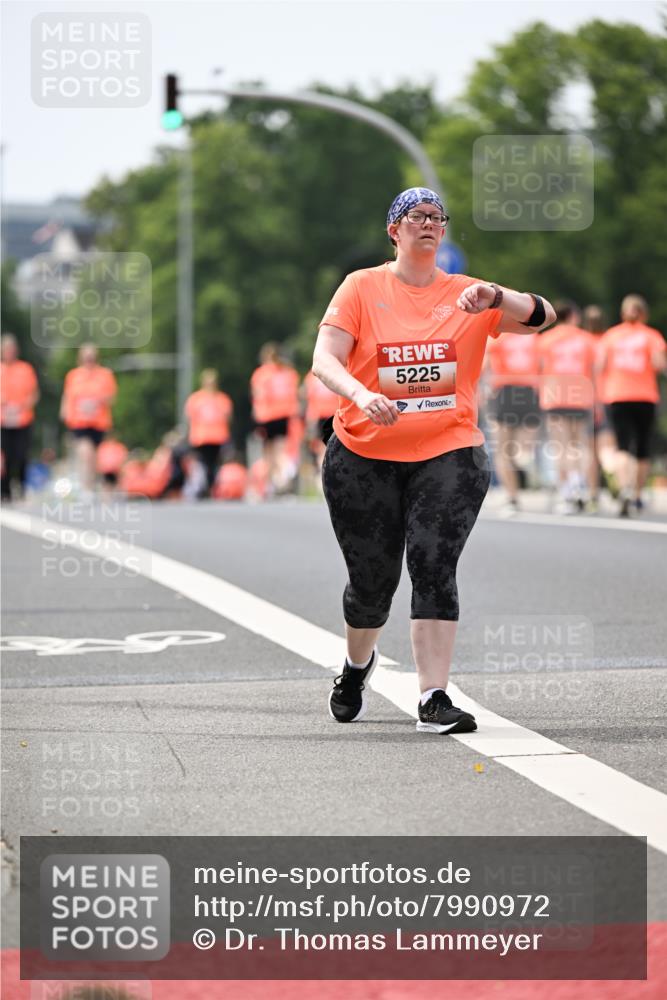 15.06.2025 - REWE Women's Run Dr. Thomas Lammeyer http://msf.ph/oto/7990972 15.06.2025 10:50:09 Laufen 5225 meine-sportfotos.de