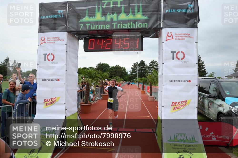15.06.2025 - 7 Türme Triathlon Michael Strokosch http://msf.ph/oto/7990976 15.06.2025 14:24:51 Ziel 575, 764, 1021, 1046 meine-sportfotos.de