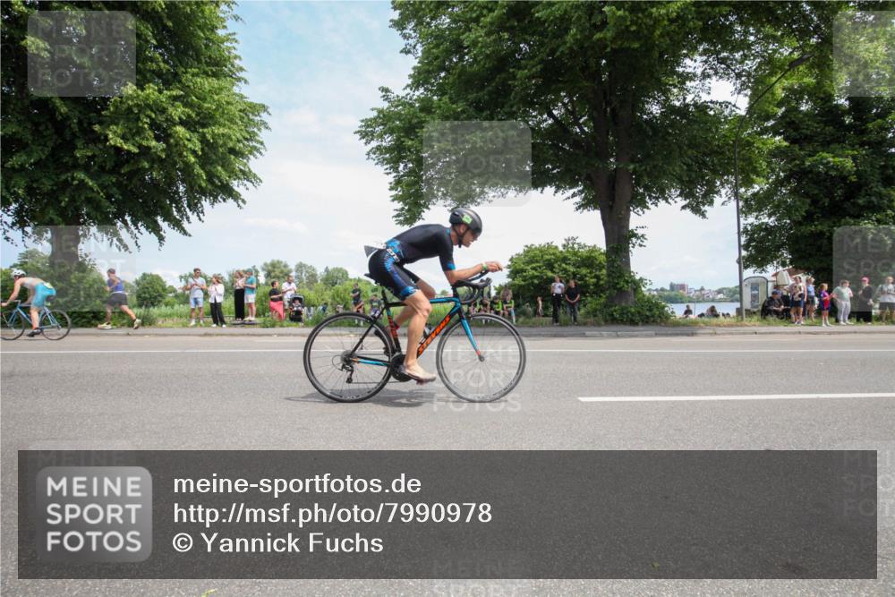 15.06.2025 - 7 Türme Triathlon Yannick Fuchs http://msf.ph/oto/7990978 15.06.2025 13:19:12 Radfahren  meine-sportfotos.de