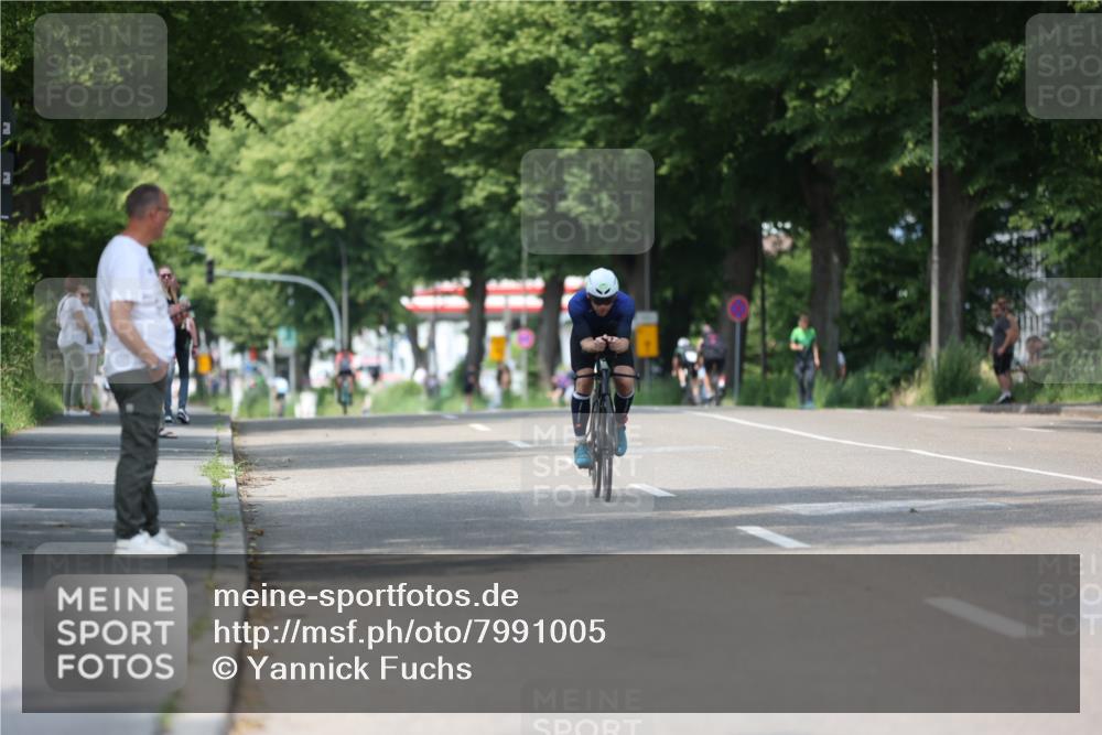15.06.2025 - 7 Türme Triathlon Yannick Fuchs http://msf.ph/oto/7991005 15.06.2025 13:04:18 Radfahren 333, 421, 815, 875, 1059, 1063, 1088, 1097 meine-sportfotos.de