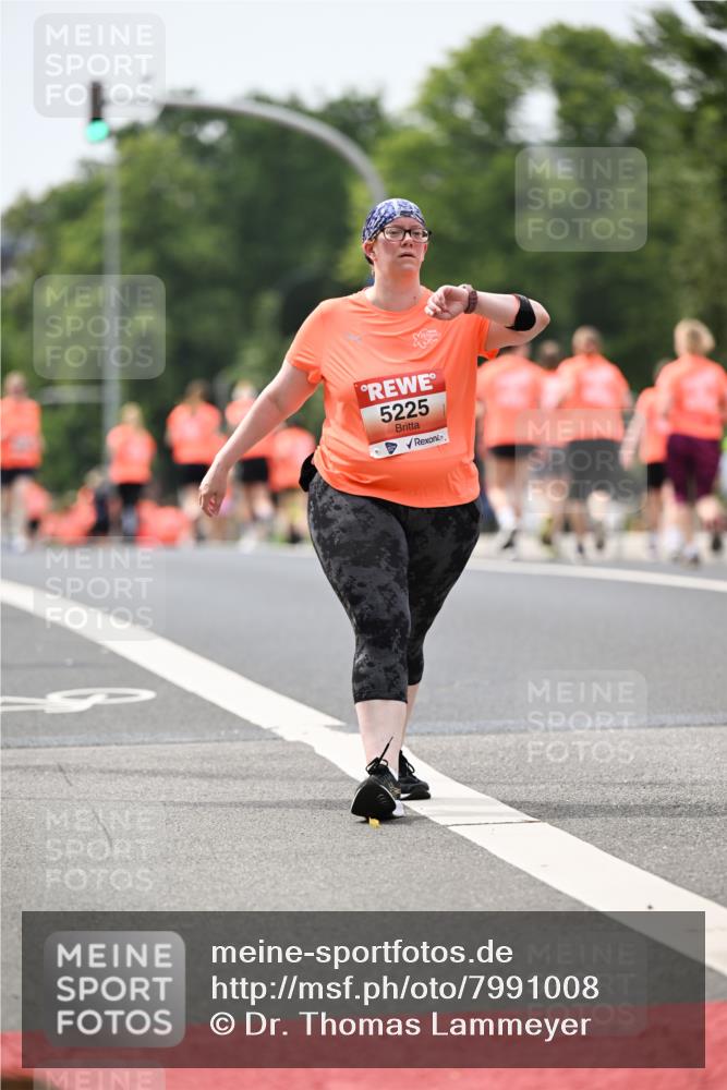 15.06.2025 - REWE Women's Run Dr. Thomas Lammeyer http://msf.ph/oto/7991008 15.06.2025 10:50:10 Laufen 5225 meine-sportfotos.de