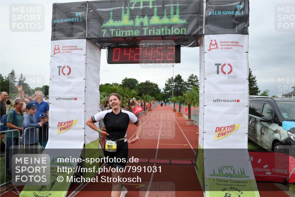 15.06.2025 - 7 Türme Triathlon Michael Strokosch http://msf.ph/oto/7991031 15.06.2025 14:24:52 Ziel 575, 764, 1021, 1046 meine-sportfotos.de
