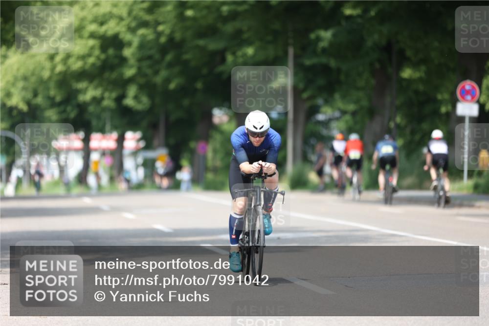15.06.2025 - 7 Türme Triathlon Yannick Fuchs http://msf.ph/oto/7991042 15.06.2025 13:04:19 Radfahren 271, 333, 421, 815, 875, 1059, 1063, 1088, 1097 meine-sportfotos.de
