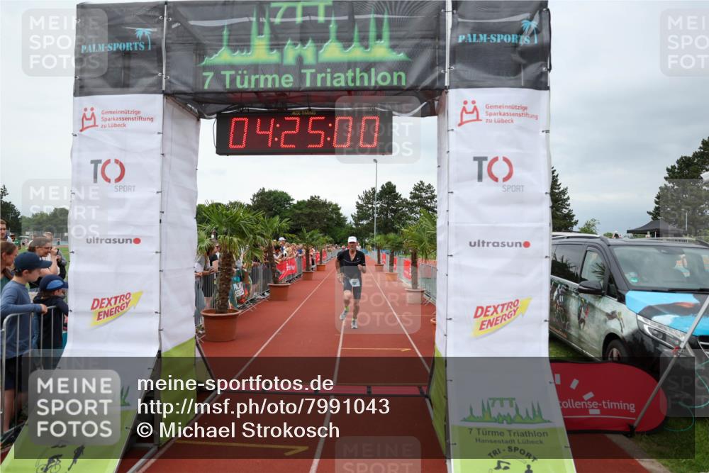15.06.2025 - 7 Türme Triathlon Michael Strokosch http://msf.ph/oto/7991043 15.06.2025 14:25:00 Ziel 390, 932 meine-sportfotos.de