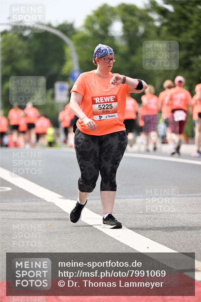 15.06.2025 - REWE Women's Run Dr. Thomas Lammeyer http://msf.ph/oto/7991069 15.06.2025 10:50:10 Laufen 5225 meine-sportfotos.de
