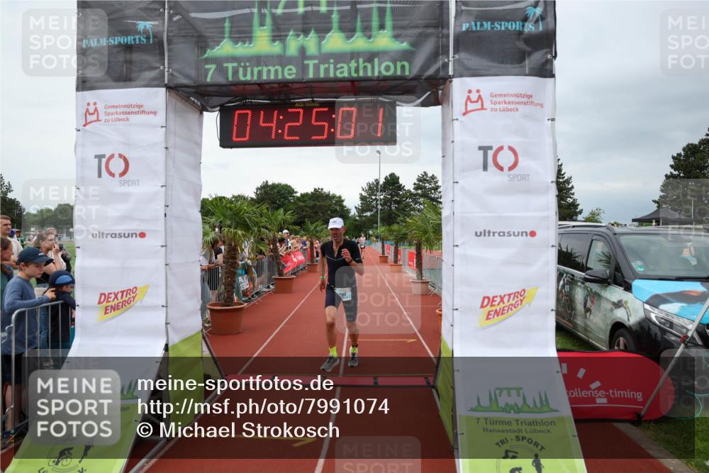 15.06.2025 - 7 Türme Triathlon Michael Strokosch http://msf.ph/oto/7991074 15.06.2025 14:25:00 Ziel 390, 932 meine-sportfotos.de