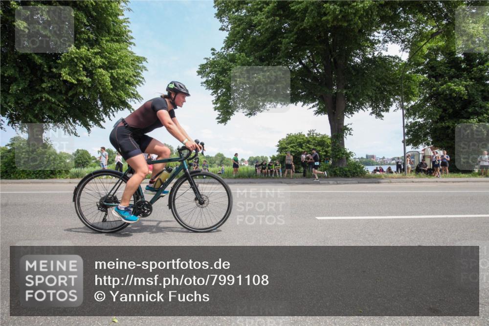 15.06.2025 - 7 Türme Triathlon Yannick Fuchs http://msf.ph/oto/7991108 15.06.2025 13:20:34 Radfahren 247, 356, 444, 491, 496, 610 meine-sportfotos.de