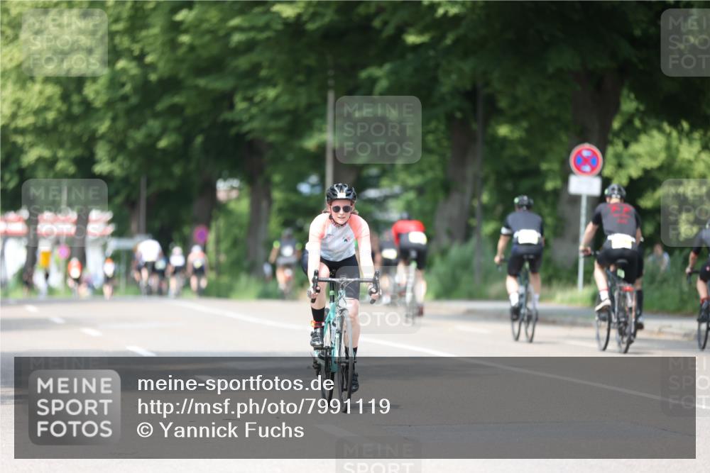 15.06.2025 - 7 Türme Triathlon Yannick Fuchs http://msf.ph/oto/7991119 15.06.2025 13:04:30 Radfahren 379 meine-sportfotos.de
