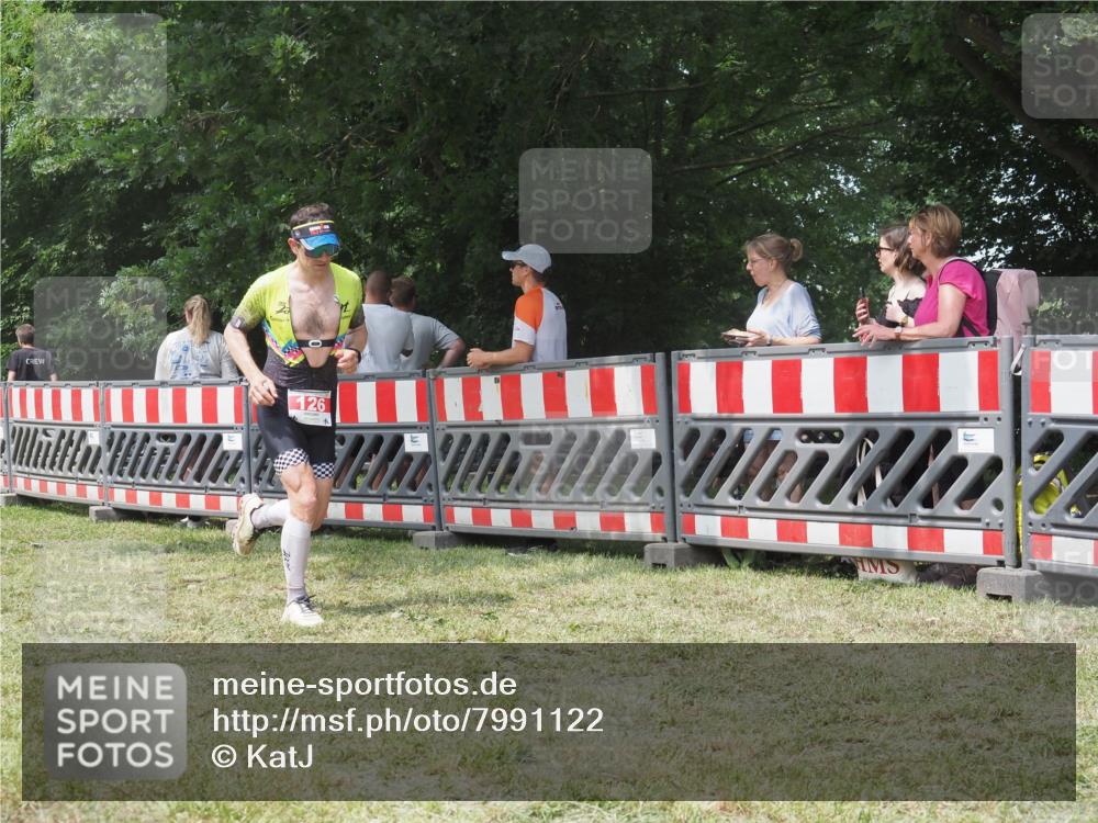 21.06.2025 - 27. Vierlanden-Triathlon KatJ http://msf.ph/oto/7991122 15.06.2025 12:30:55 Laufen  meine-sportfotos.de