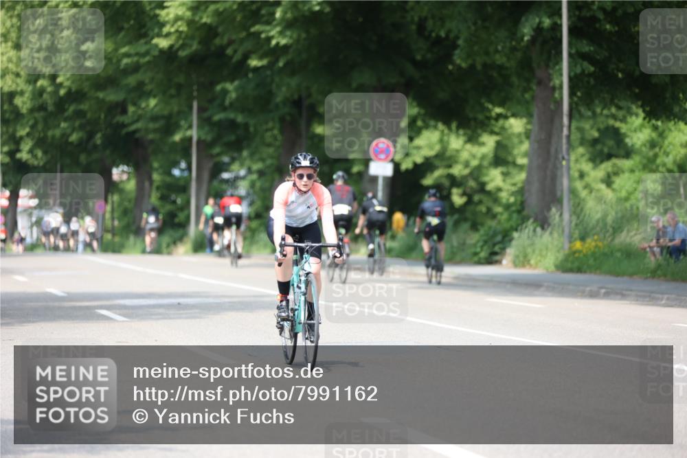 15.06.2025 - 7 Türme Triathlon Yannick Fuchs http://msf.ph/oto/7991162 15.06.2025 13:04:31 Radfahren 379 meine-sportfotos.de