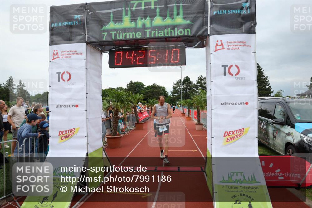 15.06.2025 - 7 Türme Triathlon Michael Strokosch http://msf.ph/oto/7991186 15.06.2025 14:25:10 Ziel 380, 932, 1030 meine-sportfotos.de