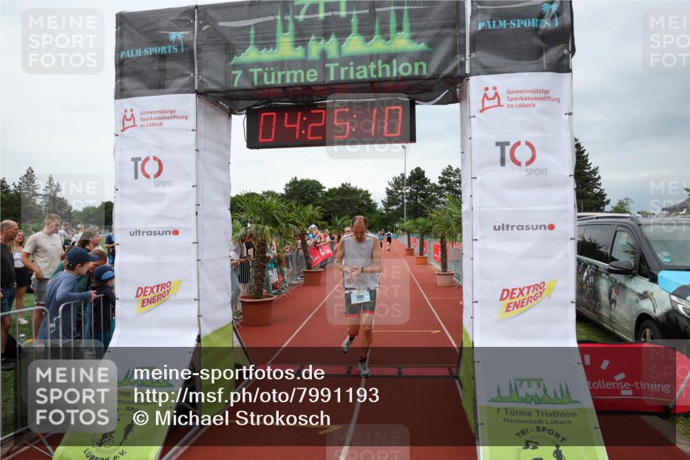 15.06.2025 - 7 Türme Triathlon Michael Strokosch http://msf.ph/oto/7991193 15.06.2025 14:25:10 Ziel 380, 932, 1030 meine-sportfotos.de